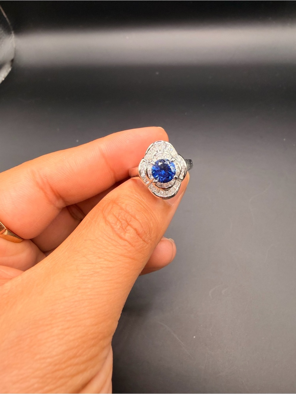 925 Sterling Silver Cz Ring Size 7